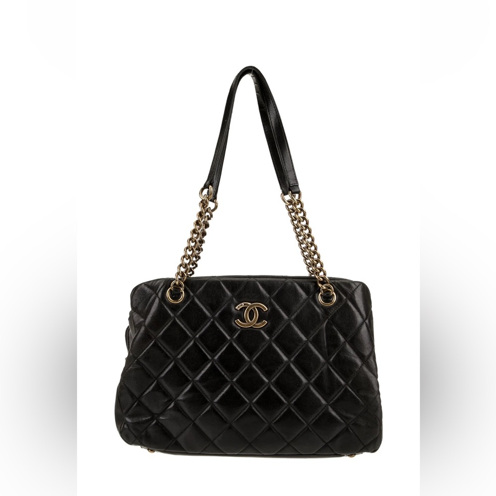 Chanel quilted crown tote - Picture 2 of 6